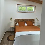 Petite Maison Avec Terrasse. Σπίτι διακοπών *